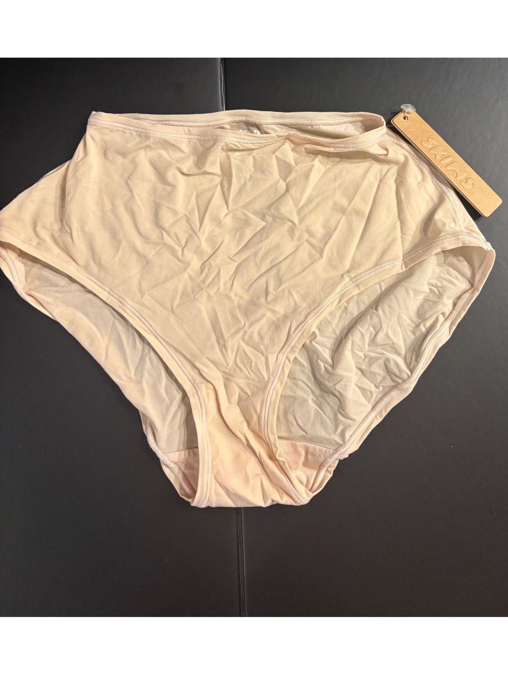 SKIMS Fits Everybody Full Brief Panties Medium Sand Nude Beige Underwear NWT